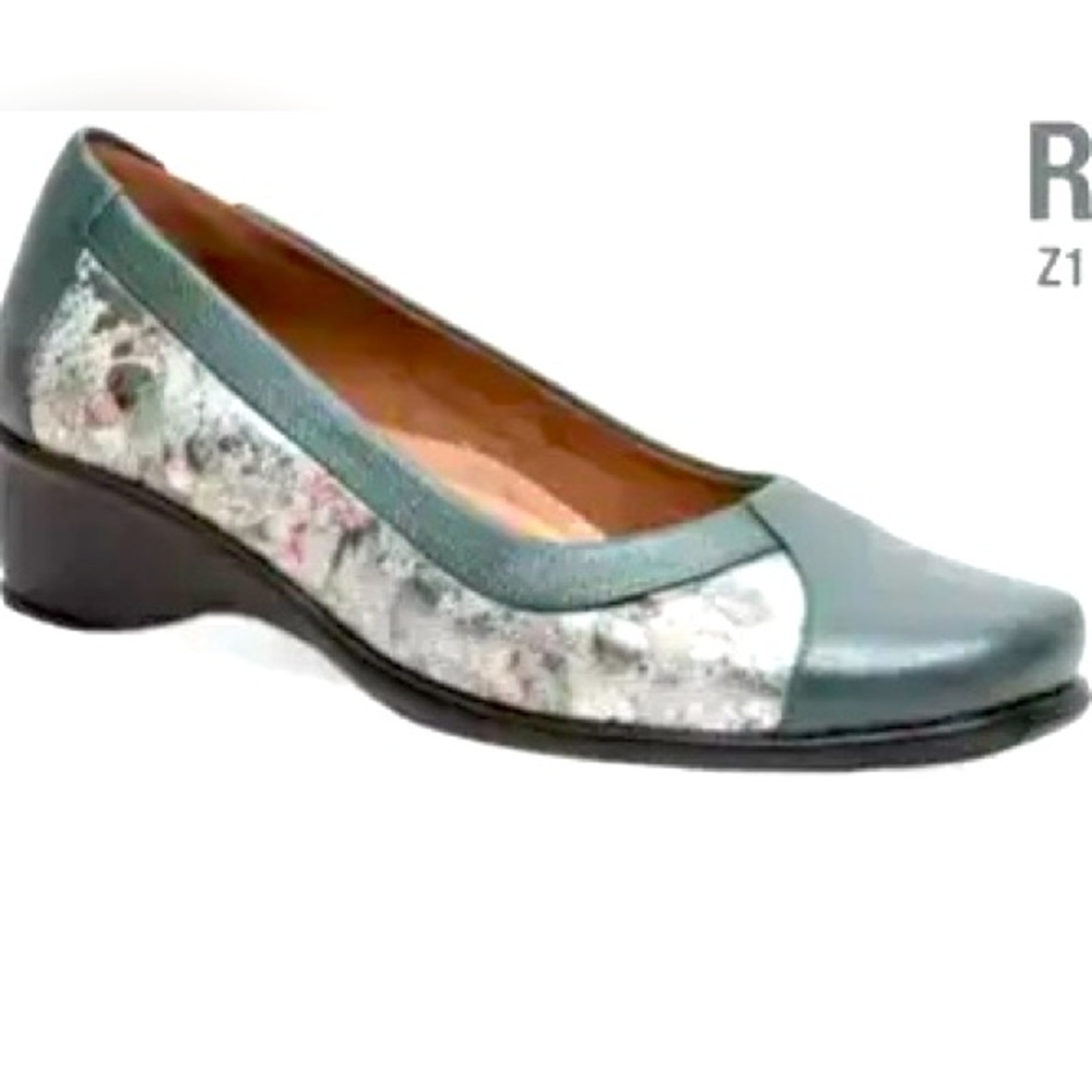 Caprino  Women’s Floral Wedge Shoes Size 38 EU